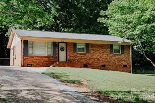 624 Princess St, Gastonia, NC 28052 - Photo 2