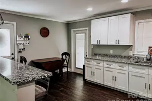 624 Princess St, Gastonia, NC 28052 - Photo 4