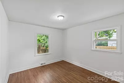 1915 Birchcrest Drive, Charlotte, NC 28205 - Photo 16