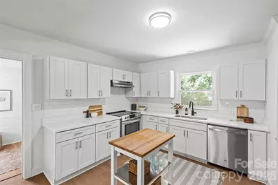 1915 Birchcrest Drive, Charlotte, NC 28205 - Photo 8