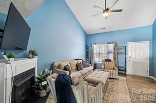 5427 Kimmerly Woods Dr, Charlotte, NC 28215 - Photo 2