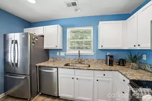5427 Kimmerly Woods Dr, Charlotte, NC 28215 - Photo 6