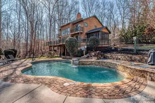8723 Crestview Dr, Waxhaw, NC 28173 - Photo 2