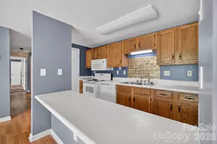 9405 Old Concord Rd, Charlotte, NC 28213 - Photo 10