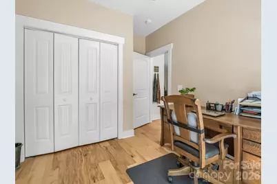 565 Pinewood Knoll Drive, Hendersonville, NC 28739 - Photo 16