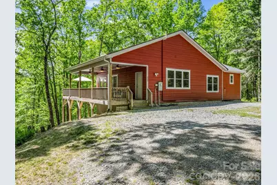 565 Pinewood Knoll Drive, Hendersonville, NC 28739 - Photo 36
