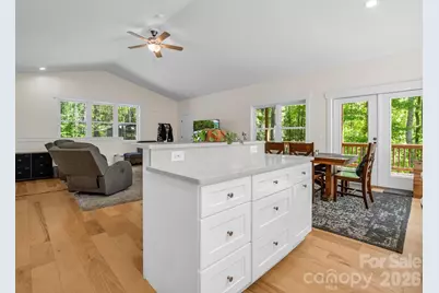 565 Pinewood Knoll Drive, Hendersonville, NC 28739 - Photo 14