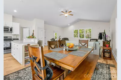 565 Pinewood Knoll Drive, Hendersonville, NC 28739 - Photo 8
