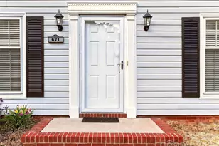 621 Winter Wood Dr, Matthews, NC 28105 - Photo 2
