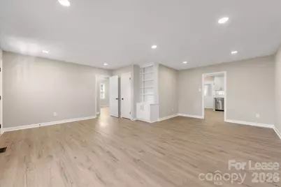 4706 Walden Court, Charlotte, NC 28210 - Photo 4