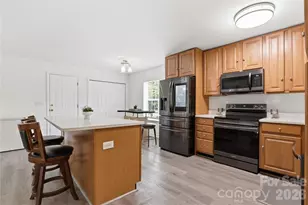 1689 Willowbrook Dr, Fort Mill, SC 29708 - Photo 6
