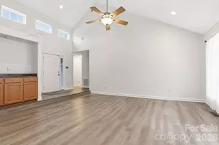 1689 Willowbrook Dr, Fort Mill, SC 29708 - Photo 2