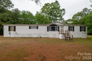 3133 Magnolia Rd, Bennettsville, SC 29512 - Photo 2