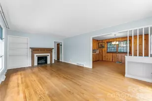 98 Limberlost Dr, Hendersonville, NC 28739 - Photo 2