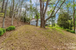 98 Limberlost Dr, Hendersonville, NC 28739 - Photo 2