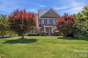 7405 Spice Bush Ct, Waxhaw, NC 28173 - Photo 2