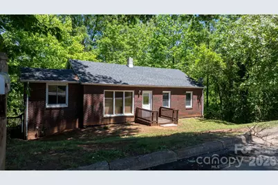 722 E F Street, Newton, NC 28658 - Photo 14