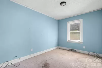 722 E F Street, Newton, NC 28658 - Photo 12