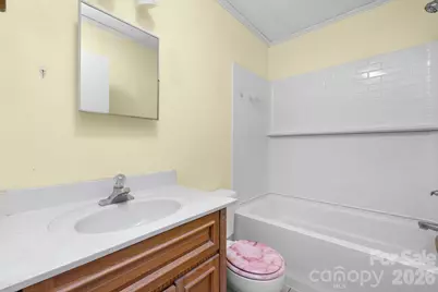 722 E F Street, Newton, NC 28658 - Photo 10