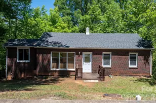 722 E F St, Newton, NC 28658 - Photo 2