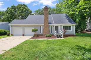 9526 Fairway Ridge Rd, Charlotte, NC 28277 - Photo 1