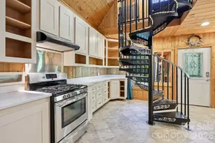 98 Sparkling Springs Rd, Fairview, NC 28730 - Photo 10