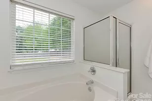 9221 Forest Green Dr, Charlotte, NC 28227 - Photo 12