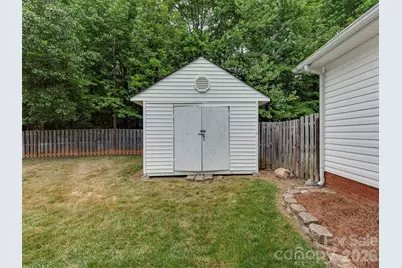 9221 Forest Green Drive, Charlotte, NC 28227 - Photo 26