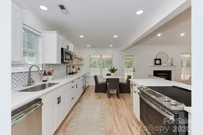 9221 Forest Green Drive, Charlotte, NC 28227 - Photo 8