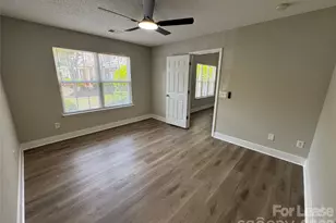 3251 Blythe Ridge Ct, Charlotte, NC 28213 - Photo 12