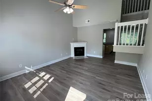 3251 Blythe Ridge Ct, Charlotte, NC 28213 - Photo 2
