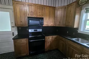 804 Emmanuel Church Rd, Conover, NC 28613 - Photo 18