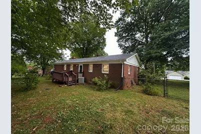 406 E L Street, Newton, NC 28658 - Photo 20