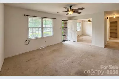 406 E L Street, Newton, NC 28658 - Photo 16