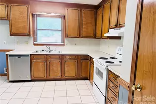 401 Blackwelder St, China Grove, NC 28023 - Photo 4