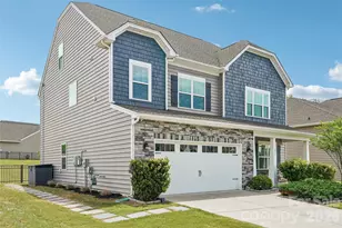 2022 Napa Valley Dr, Waxhaw, NC 28173 - Photo 2