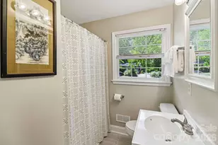 2809 Albany Ln, Charlotte, NC 28205 - Photo 14