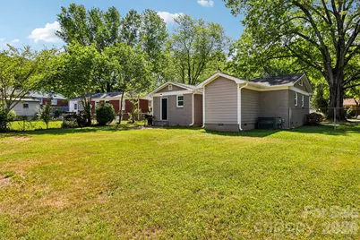 2809 Albany Lane, Charlotte, NC 28205 - Photo 22