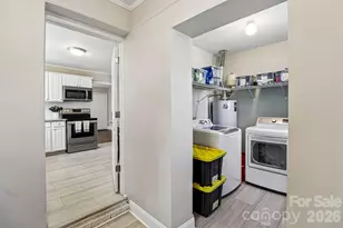 2809 Albany Ln, Charlotte, NC 28205 - Photo 10