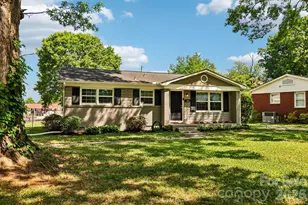 2809 Albany Ln, Charlotte, NC 28205 - Photo 2