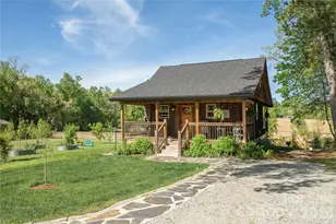 18 N Bear Vw Dr, Hendersonville, NC 28792 - Photo 2