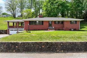 55 Boydston St, Canton, NC 28716 - Photo 2