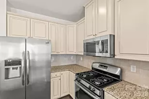 2435 Alyssa Ln, Charlotte, NC 28208 - Photo 14