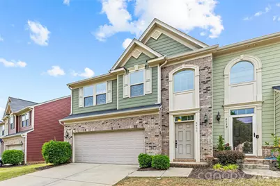 2435 Alyssa Lane, Charlotte, NC 28208 - Photo 2