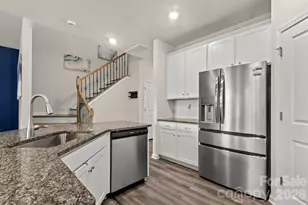 14136 Castle Nook Dr, Charlotte, NC 28273 - Photo 6