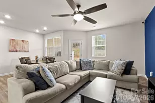 14136 Castle Nook Dr, Charlotte, NC 28273 - Photo 6