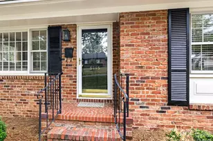 6115 Rosecrest Dr, Charlotte, NC 28210 - Photo 2
