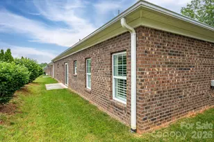 201 T R Harris Dr, Shelby, NC 28150 - Photo 8