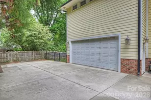 614 Olde Cotswold Ct, Charlotte, NC 28211 - Photo 34