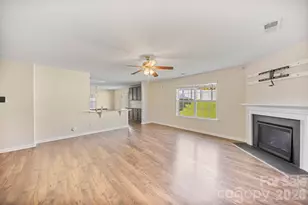 8523 Mansell Ct, Charlotte, NC 28215 - Photo 16